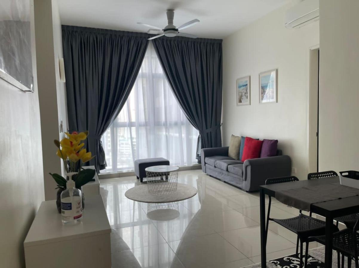 Ioi Conezion Iman's With Pool View Unit *