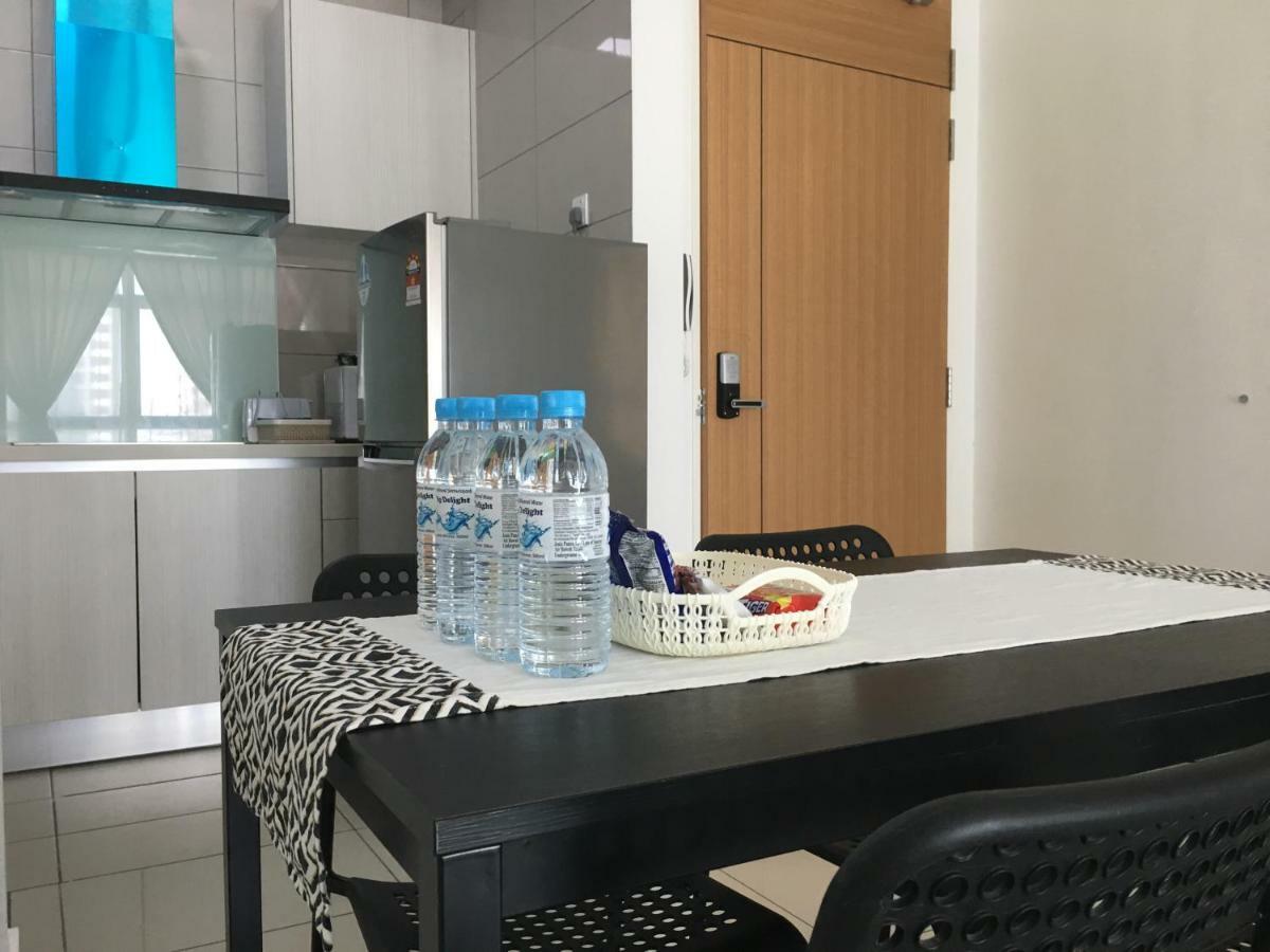 Pangsapuri Ioi Conezion Iman's With Pool View Unit Putrajaya
